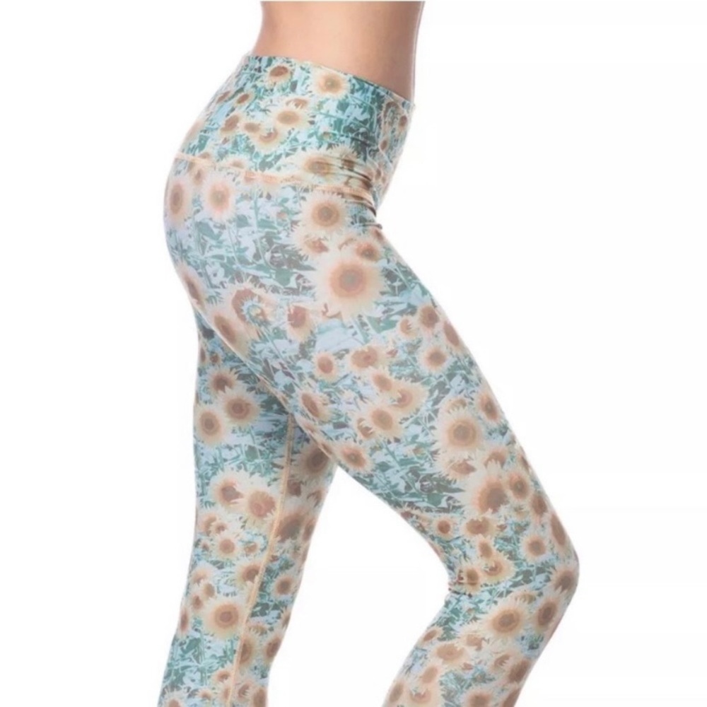 Teeki Floral Patterned Leggings - Picture 4 of 7